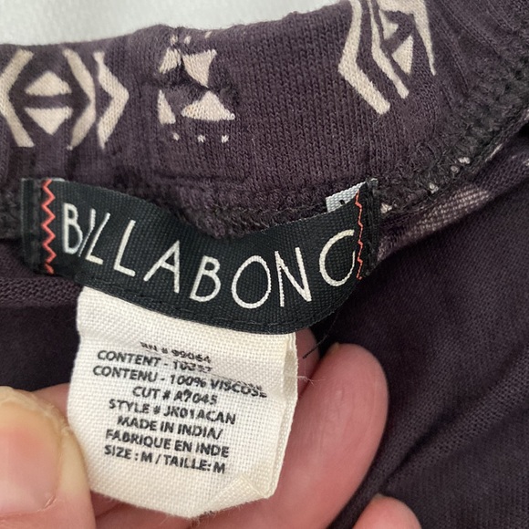 Billabong stretchy maxi black Aztec pattern skirt - Picture 3 of 3